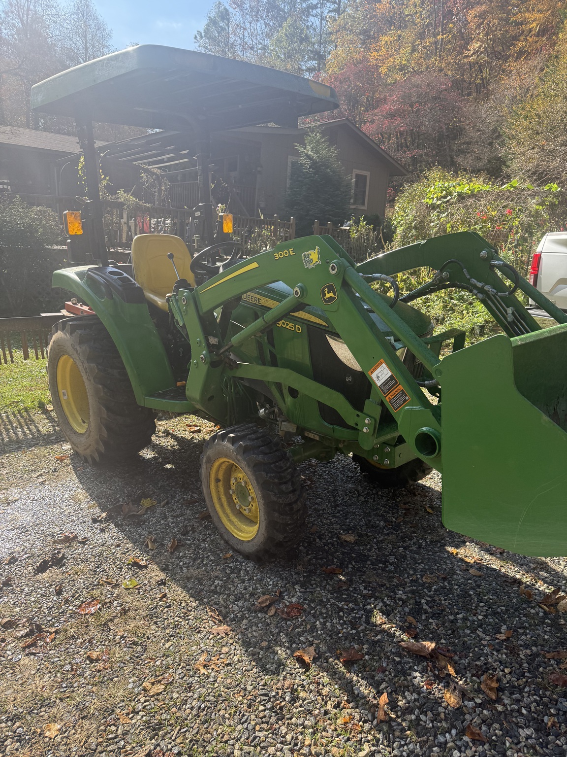 2022 John Deere 3025D Image 4