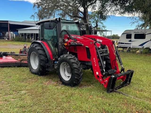 2021 Massey Ferguson 4710 Image 2