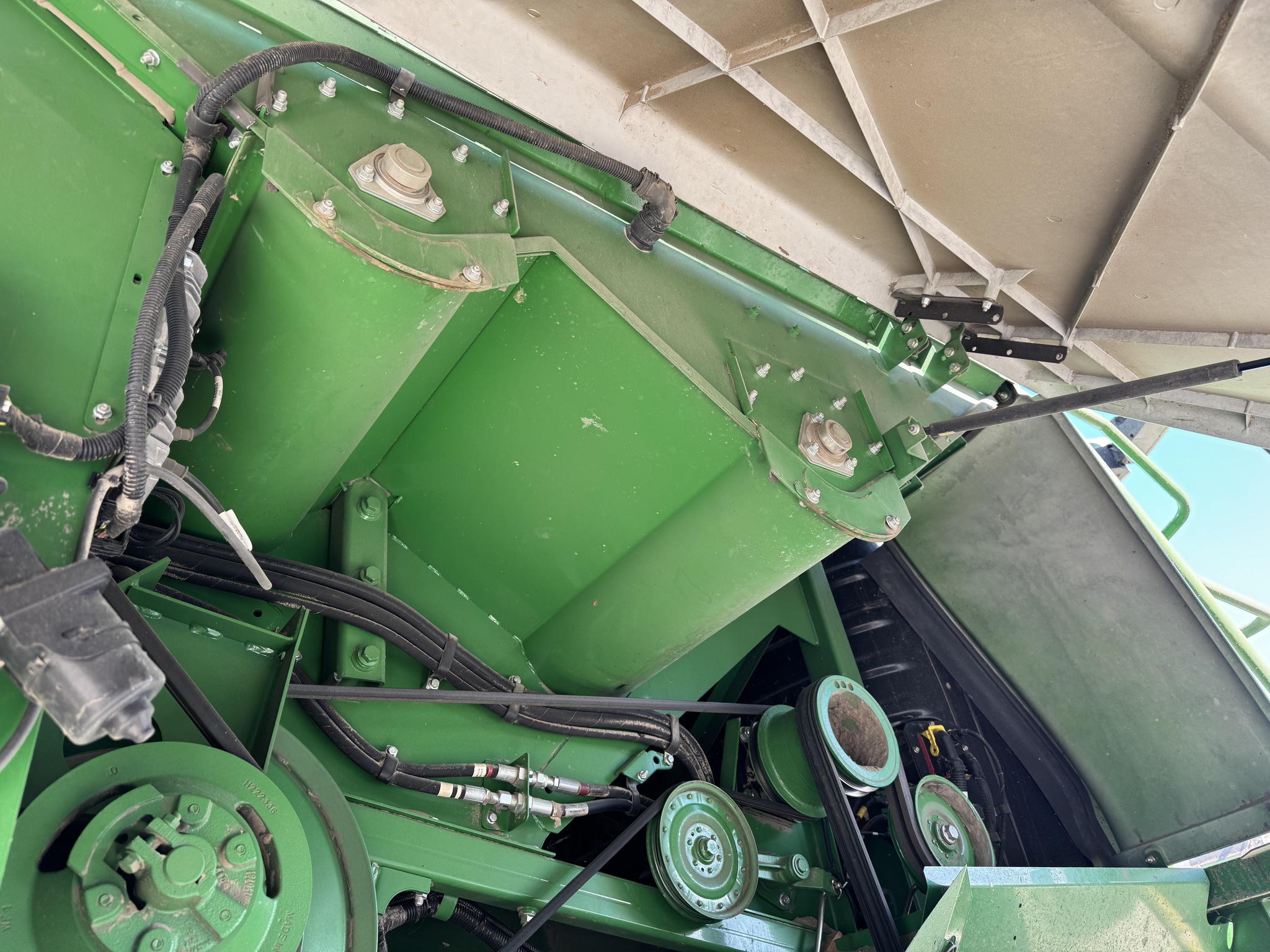 2019 John Deere S780 Image 8