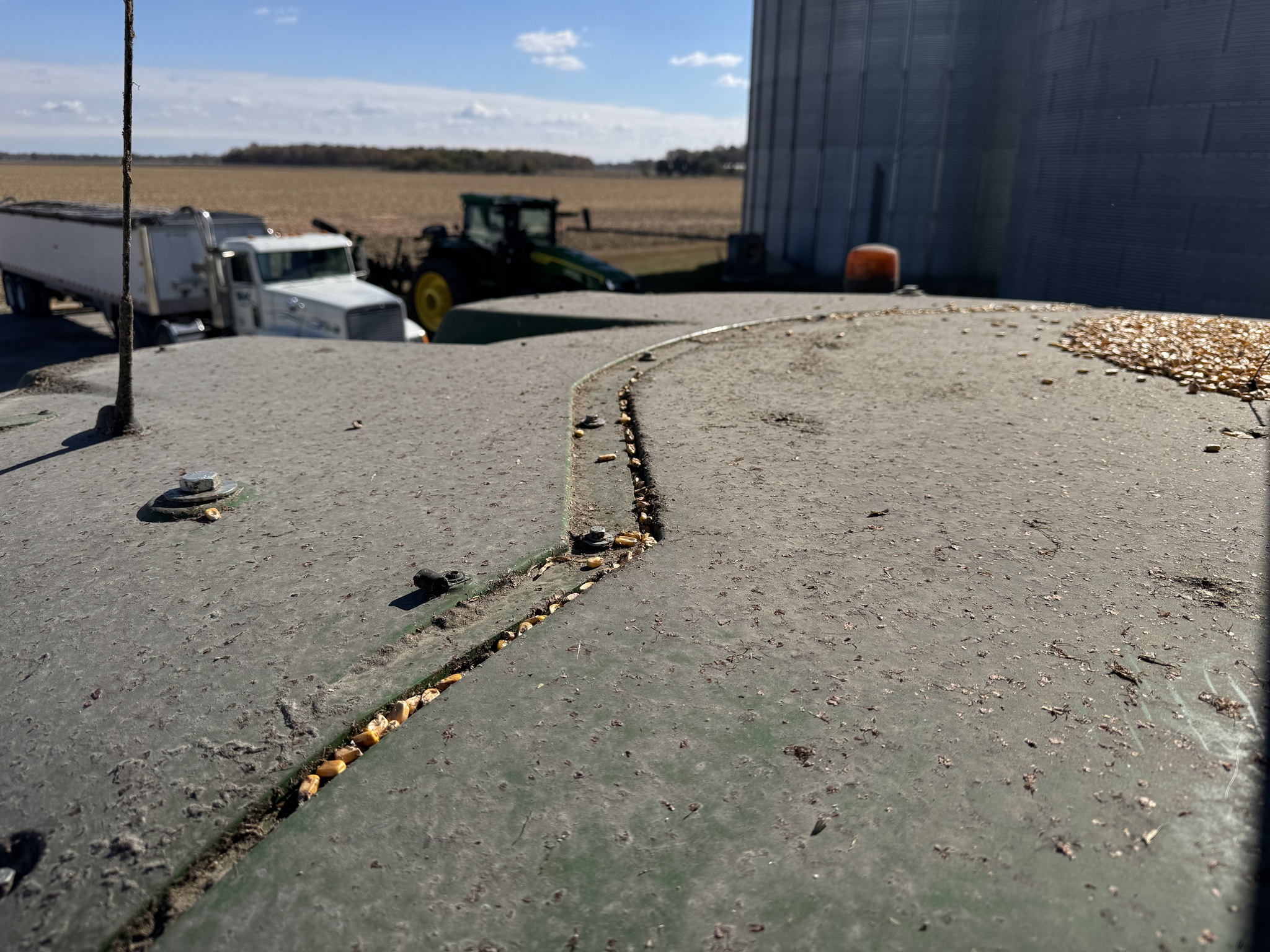 2019 John Deere S780 Image 32