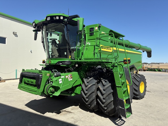 2025 John Deere S7 800 Used Equipment