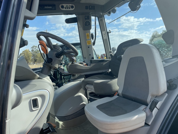 Deutz-Fahr 6215 image 12