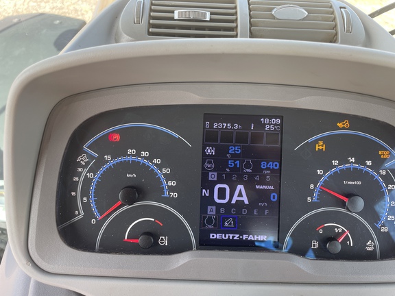 Deutz-Fahr 6215 image 17