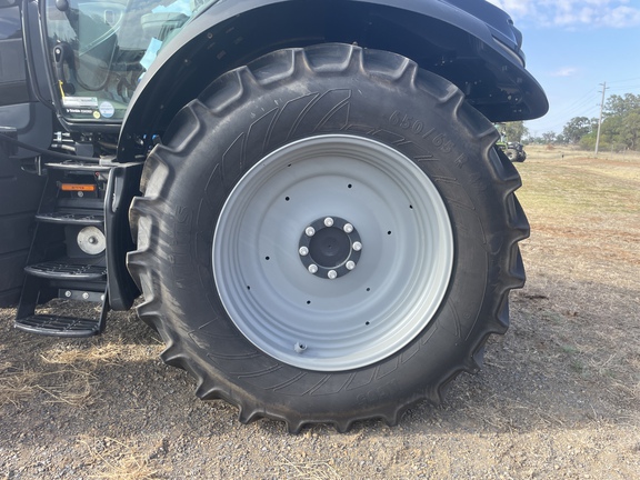 Deutz-Fahr 6215 image 25