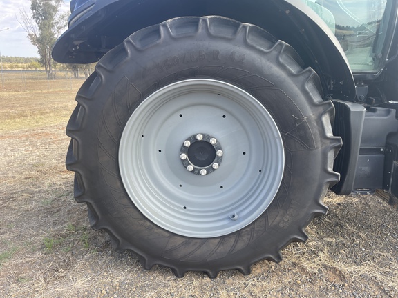 Deutz-Fahr 6215 image 27