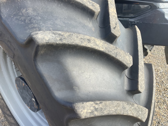 Deutz-Fahr 6215 image 30