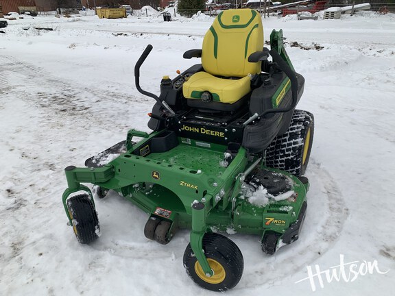 Photo of 2025 John Deere Z930M