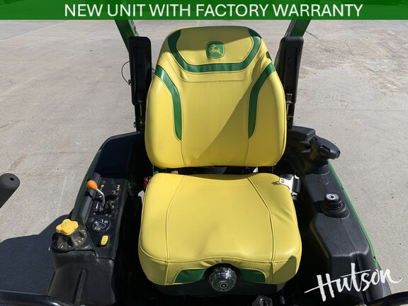 Photo of 2025 John Deere Z930M