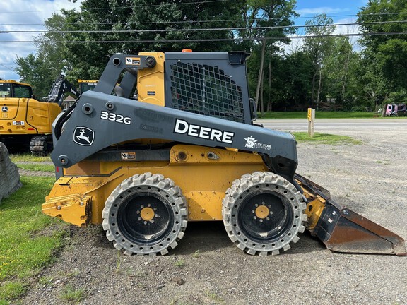 2018 John Deere 332G