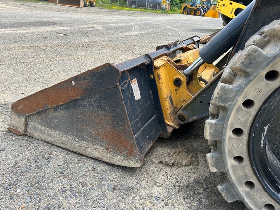 2018 John Deere 332G