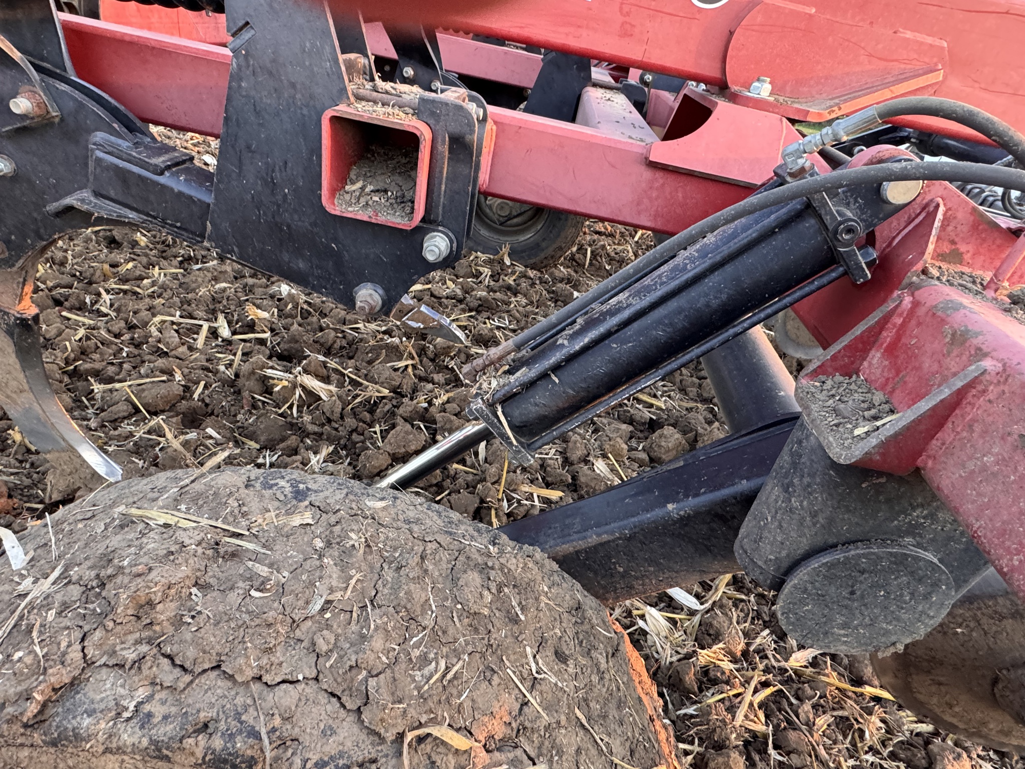  2012 Case IH 870 at Heritage Tractor in Galesburg, IL