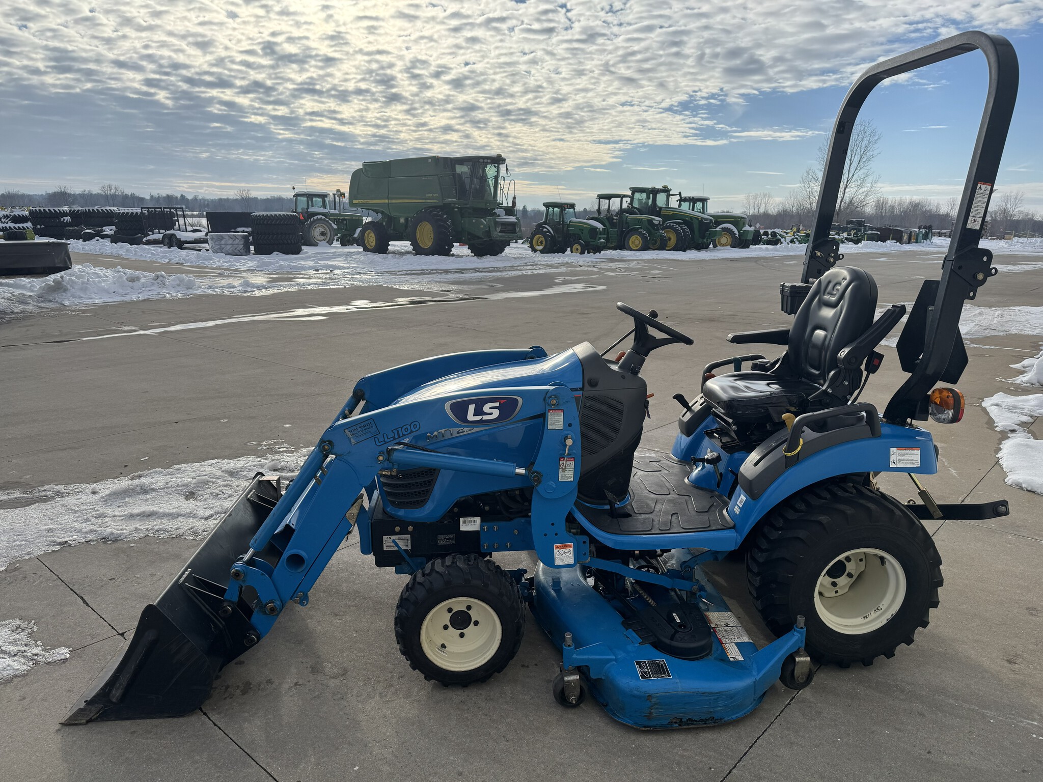 2018 LS MT125 Image 6