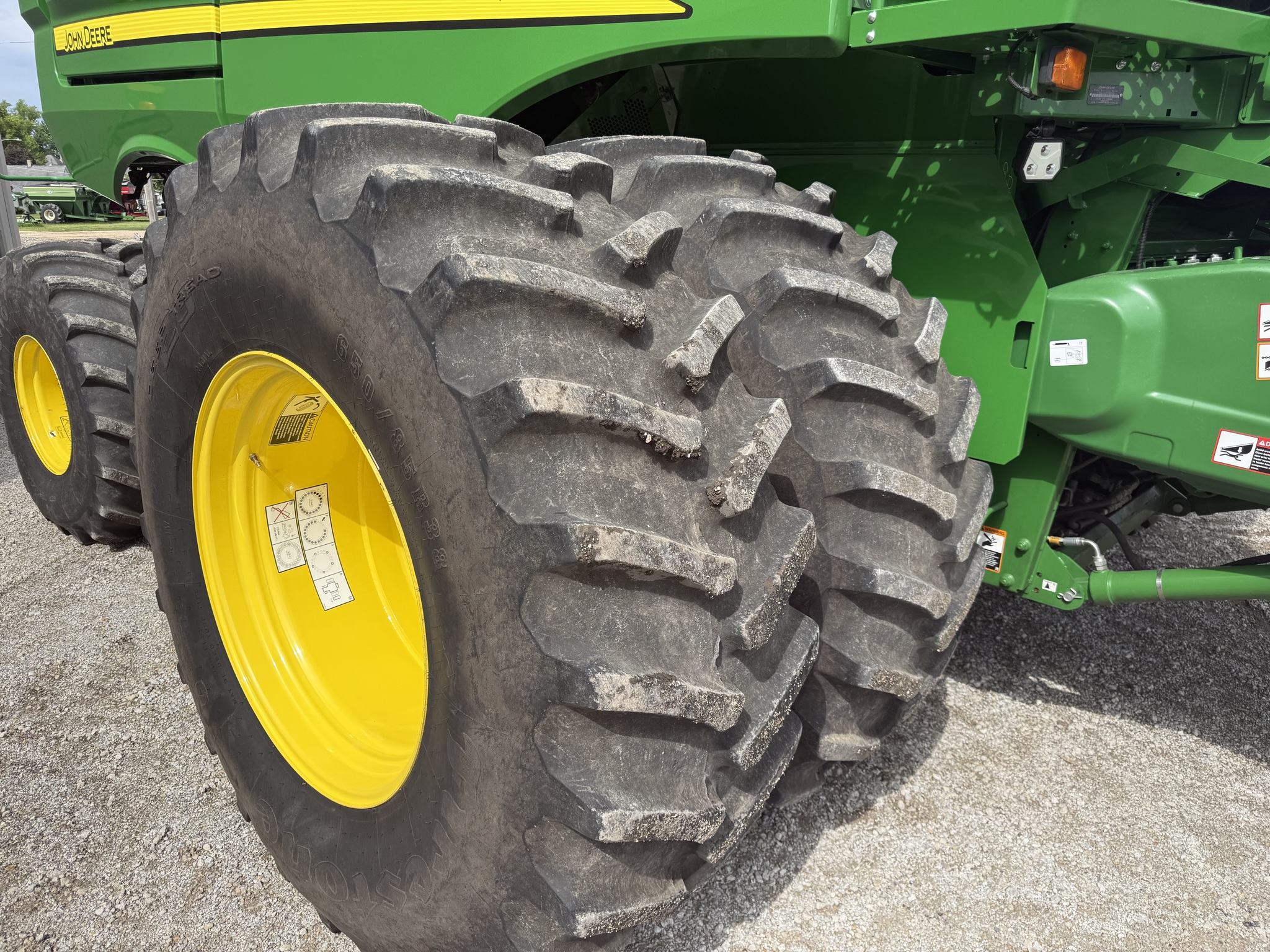  2023 John Deere S770 at Heritage Tractor in Pontiac, IL