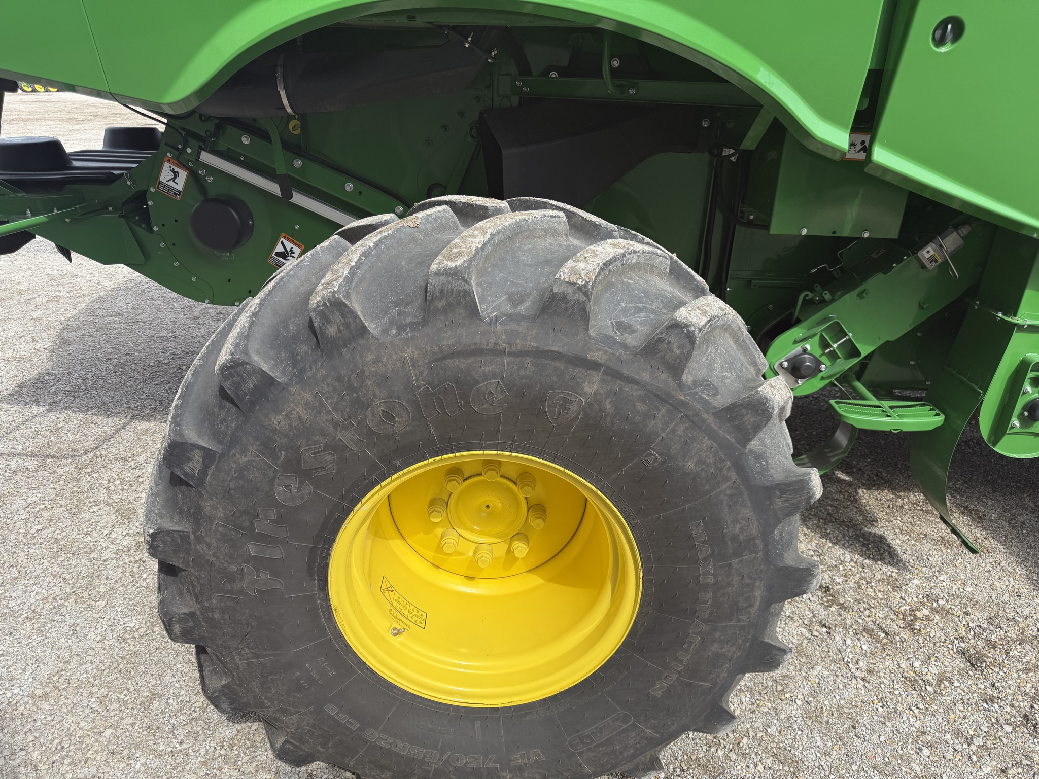  2023 John Deere S770 at Heritage Tractor in Pontiac, IL