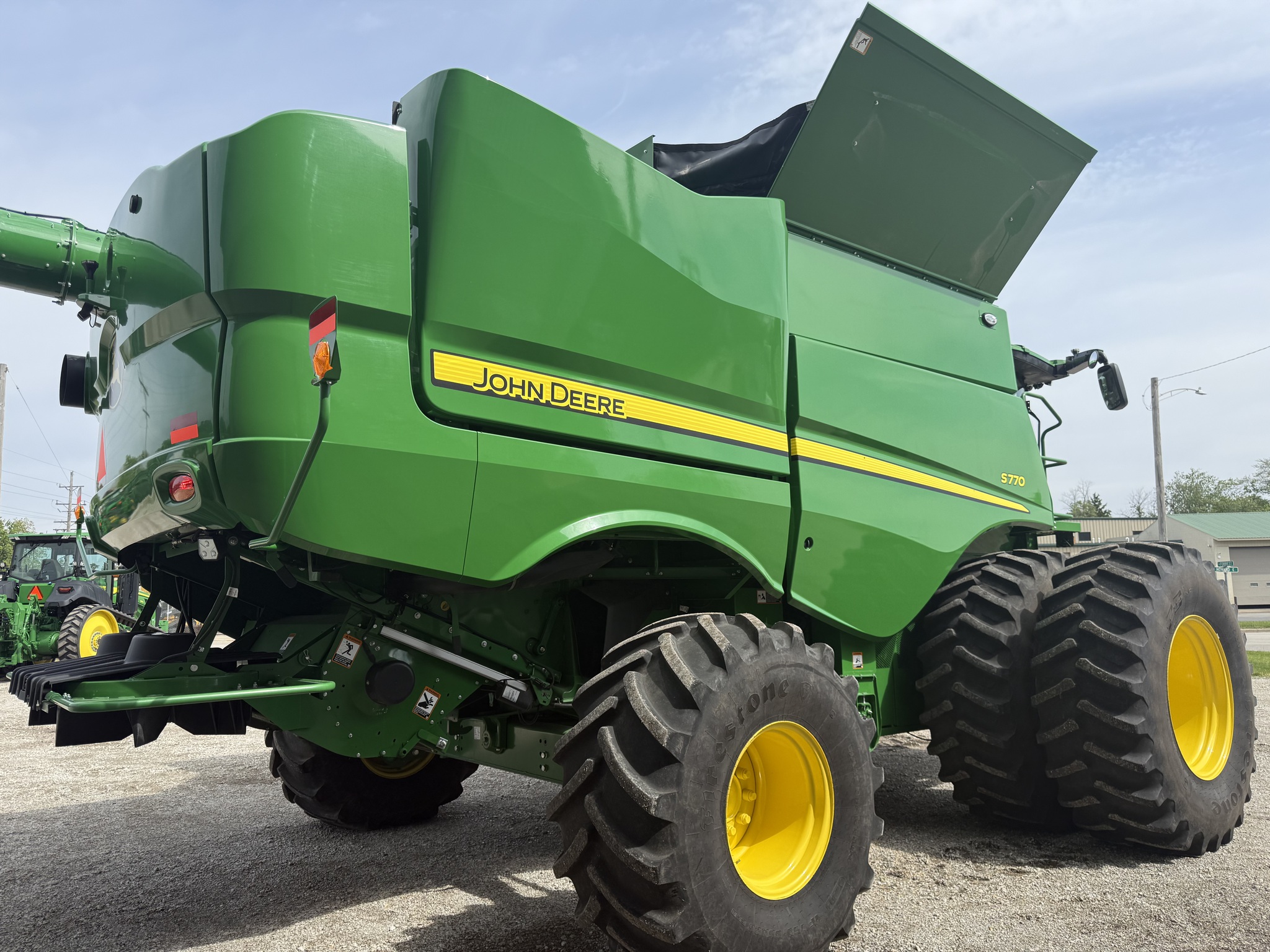  2023 John Deere S770 at Heritage Tractor in Pontiac, IL