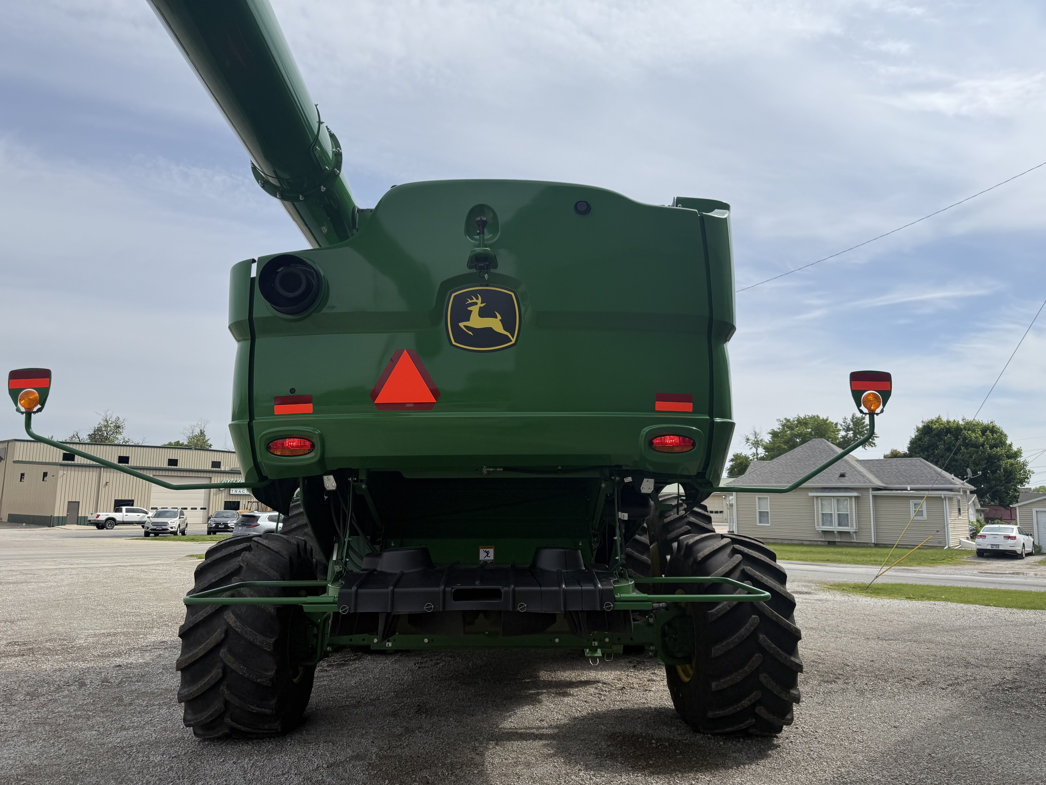  2023 John Deere S770 at Heritage Tractor in Pontiac, IL