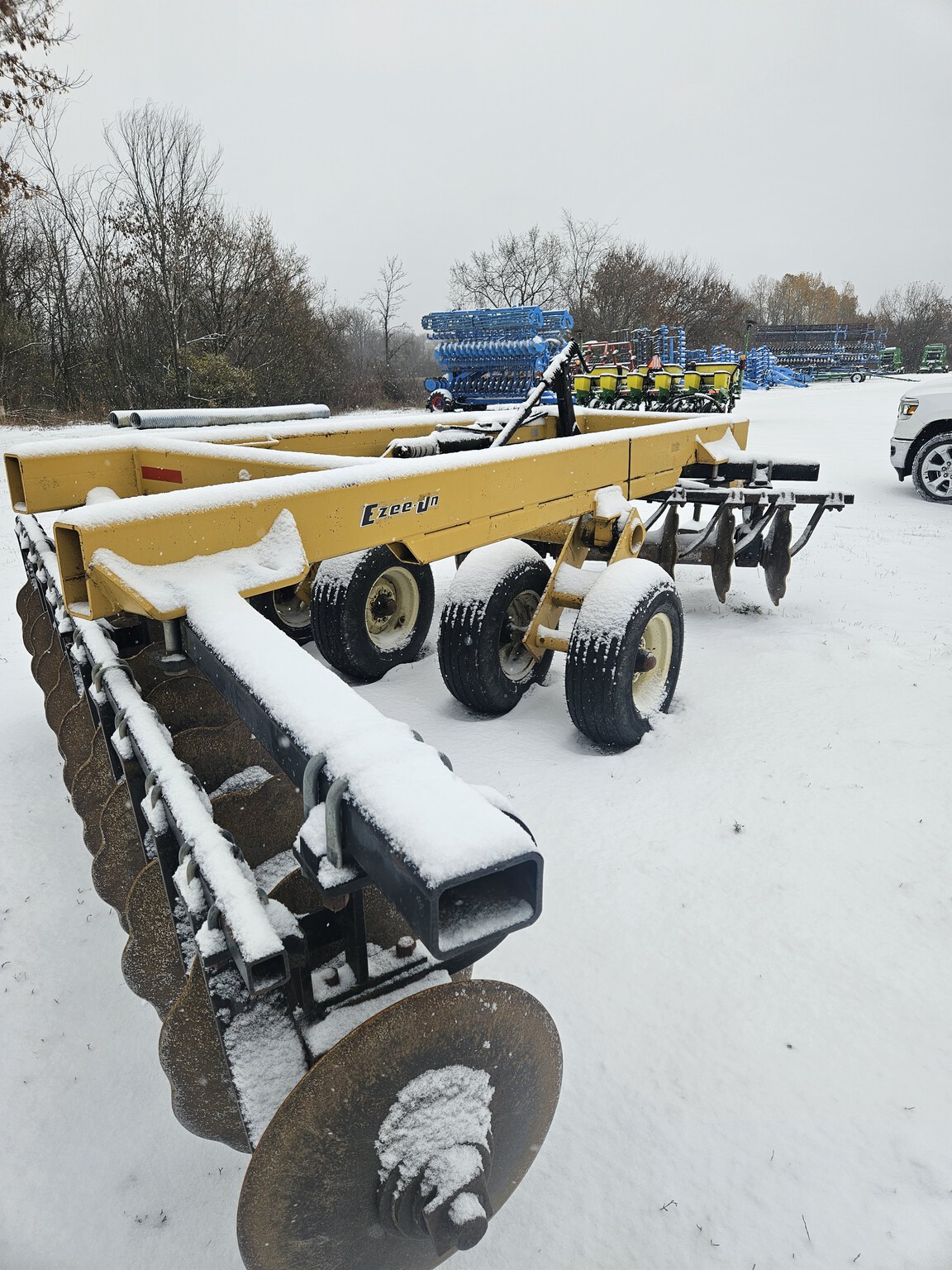 Ezee-On 1275M Image 3