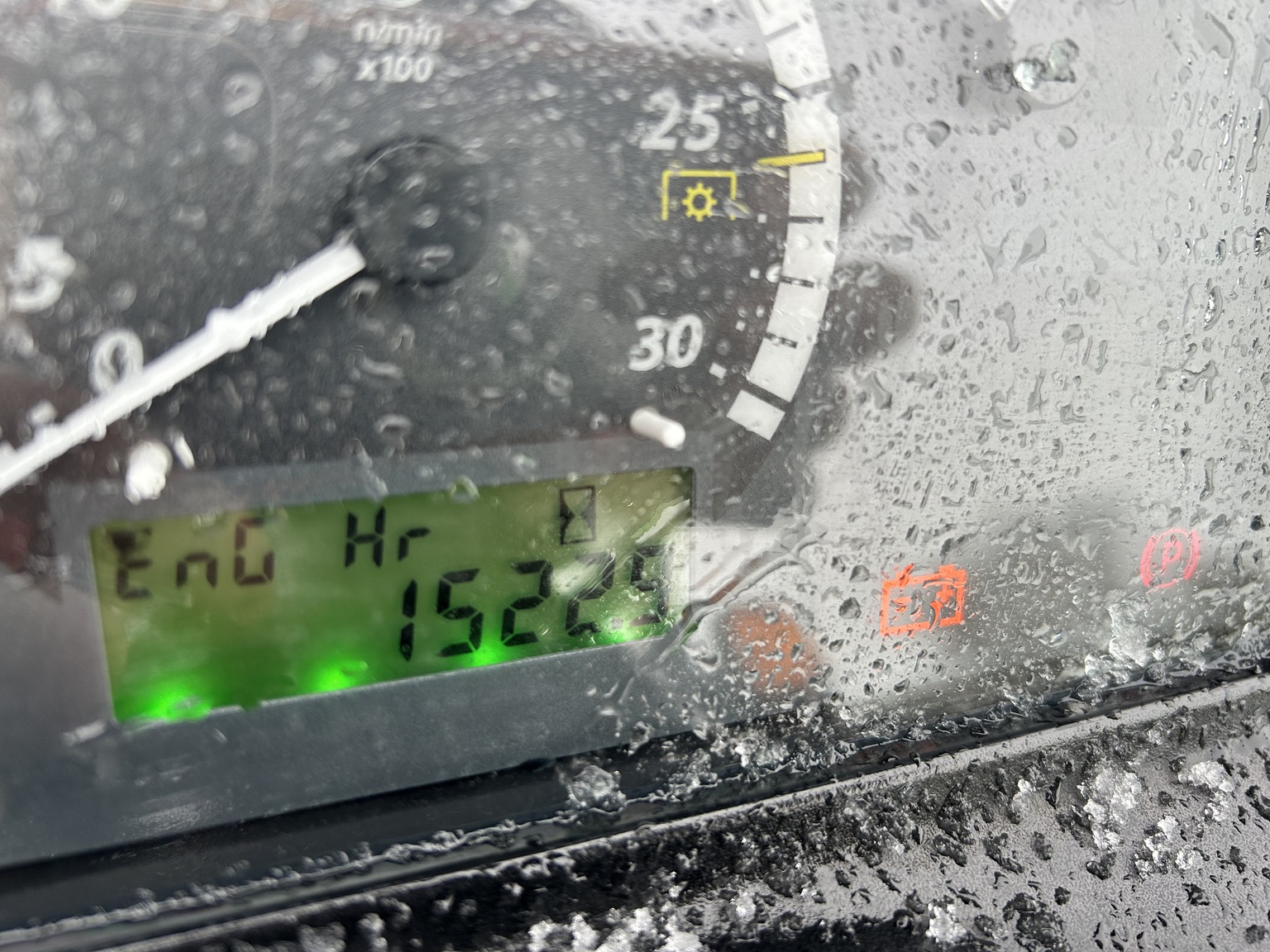 2015 John Deere 3039R Image 9