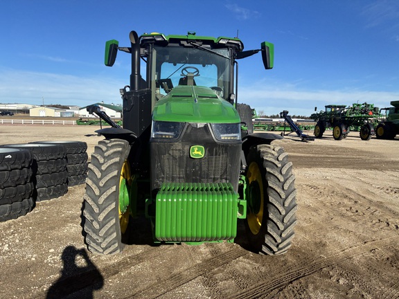 2025 John Deere 8R 250 (2nd thumbnail)