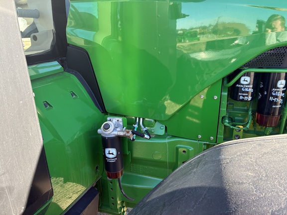 2025 John Deere 8R 250 (8th thumbnail)