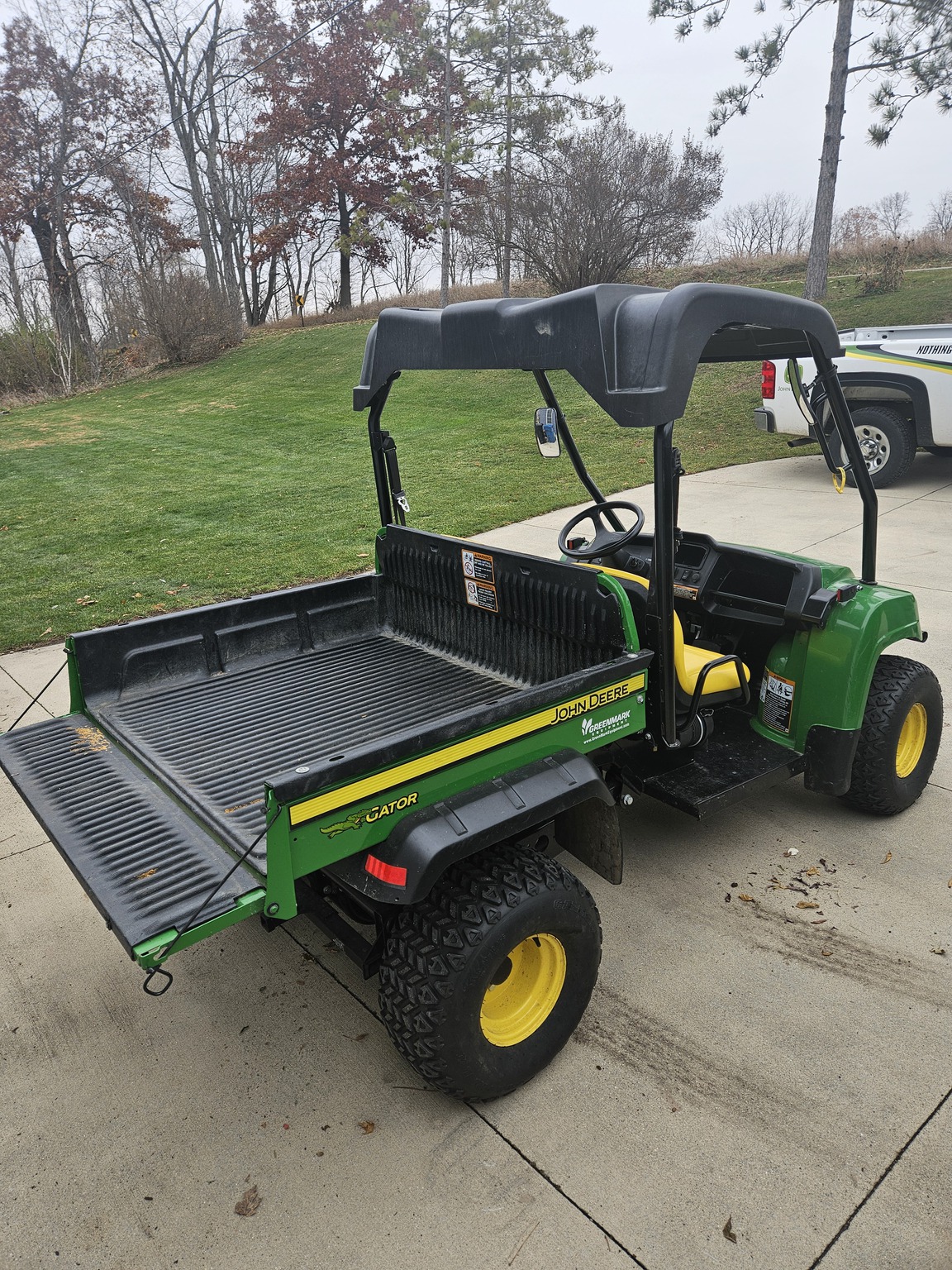 2016 John Deere HPX 4X4 Image 3