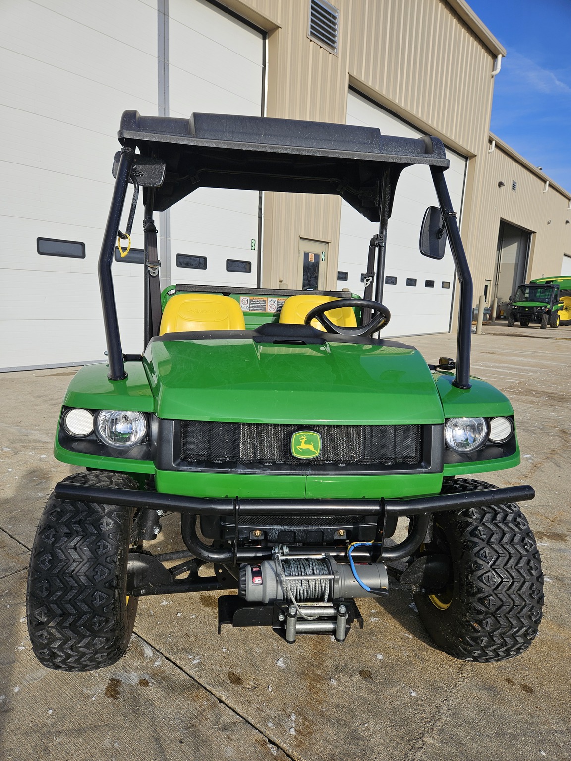 2016 John Deere HPX 4X4 Image 2