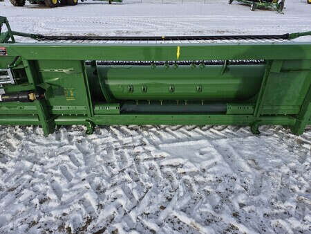 Used 2020 John Deere 615P Combine Platforms at Horizon Ag & Turf in St. Paul, AB - Photo10