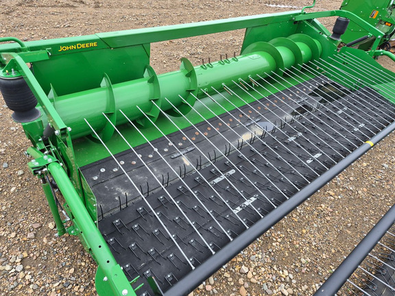 Used 2020 John Deere 615P Combine Platforms at Horizon Ag & Turf in St. Paul, AB - Photo2