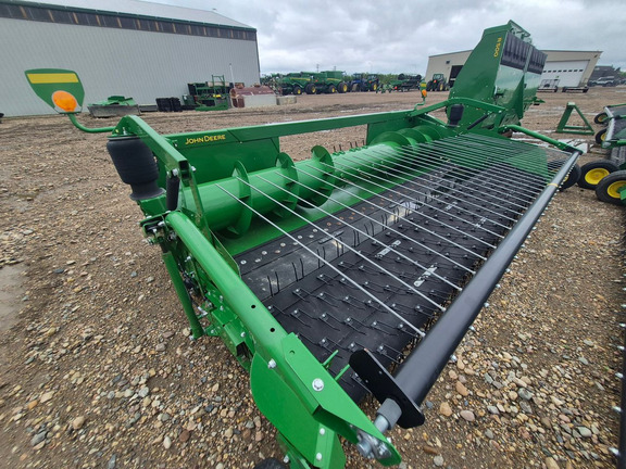 Used 2020 John Deere 615P Combine Platforms at Horizon Ag & Turf in St. Paul, AB - Photo3