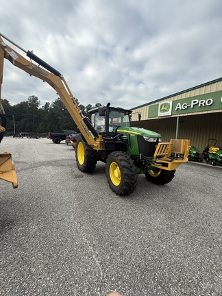 2023 John Deere 6105E