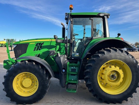 2025 John Deere 6175M (5th thumbnail)