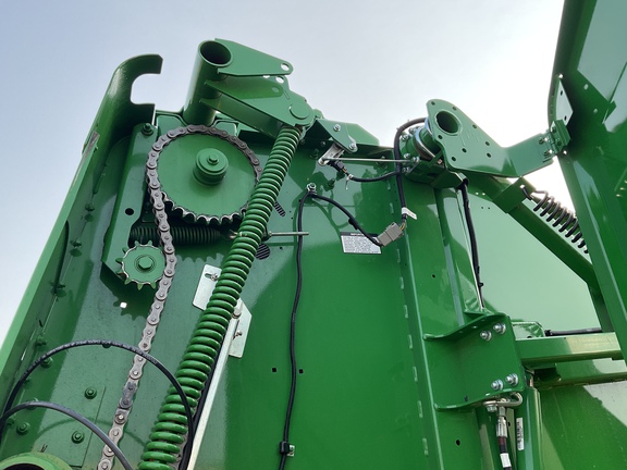 Used 2025 John Deere 561M Round Balers at Horizon Ag & Turf in Westlock, AB - Photo11