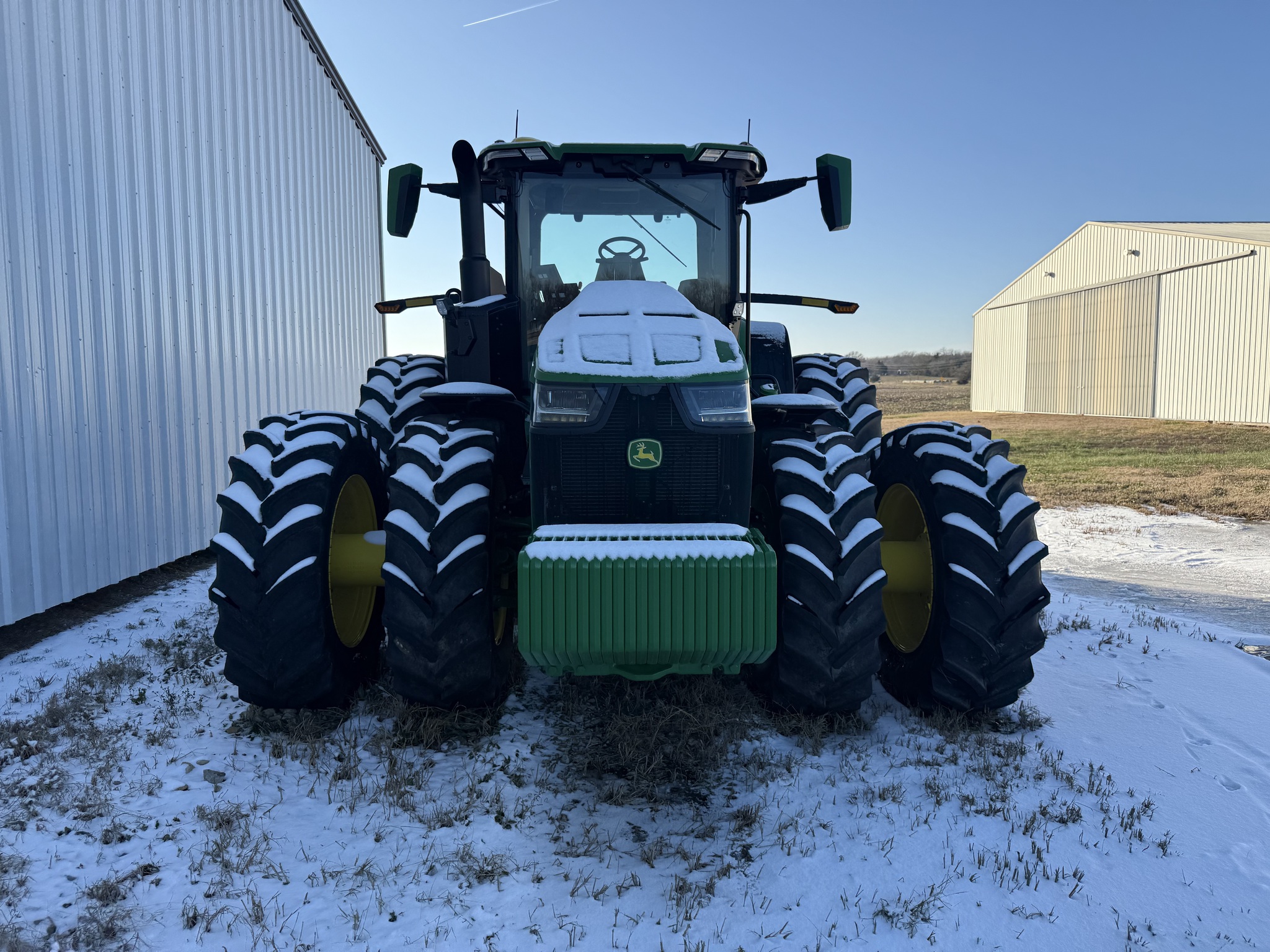  2025 John Deere 8R 340 at Heritage Tractor in Nevada, MO