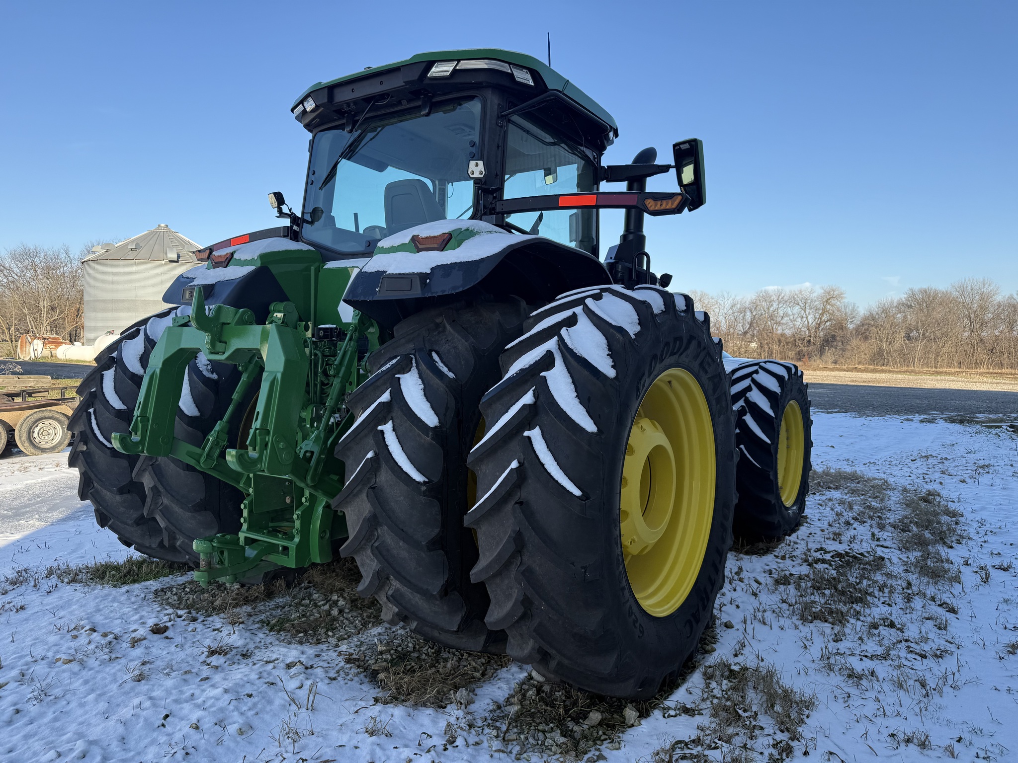 2025 John Deere 8R 340 at Heritage Tractor in Nevada, MO
