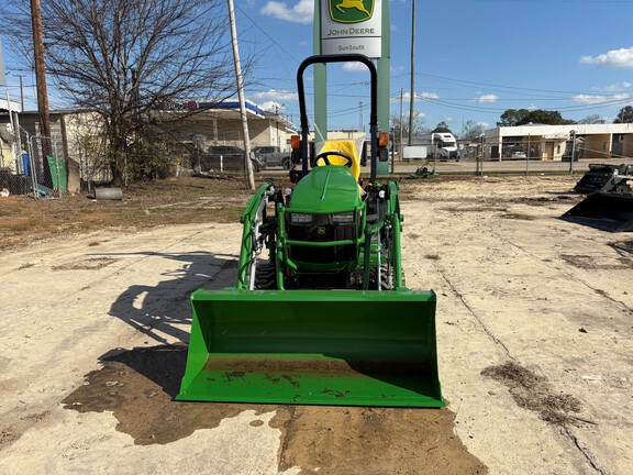 2025 John Deere 1025R Photo 5