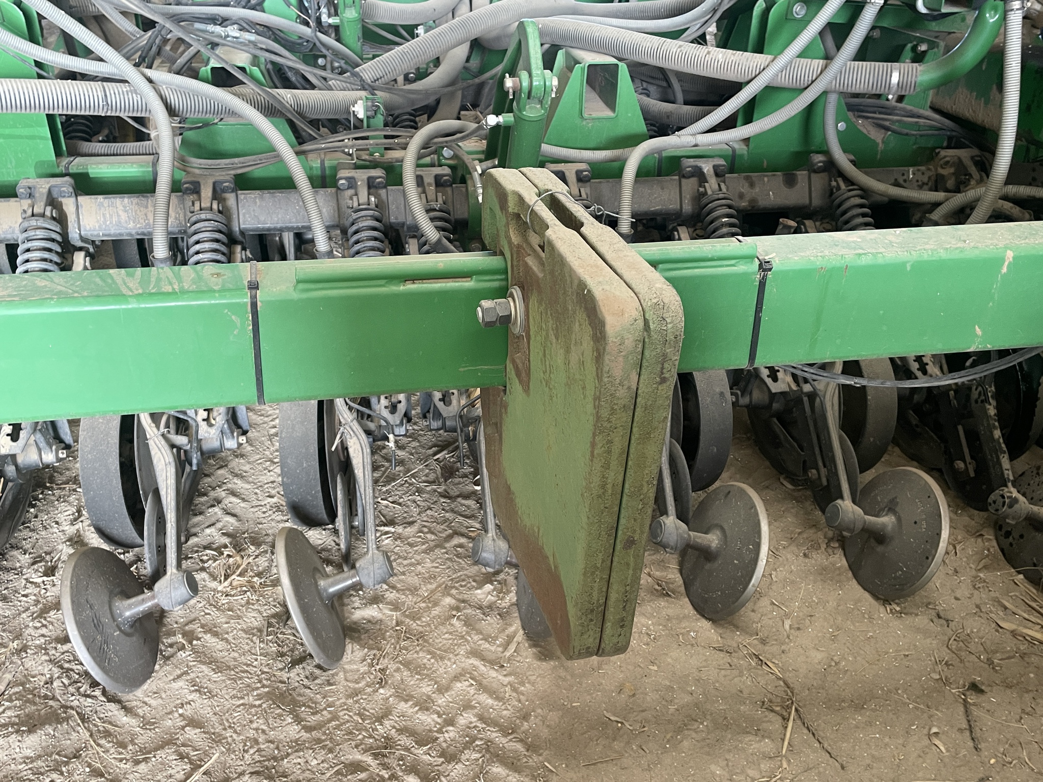 2012 John Deere 1890 Image 33