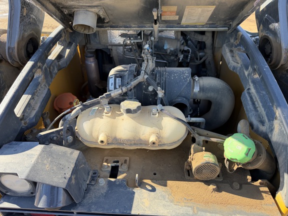 2023 John Deere 325G - Photo10