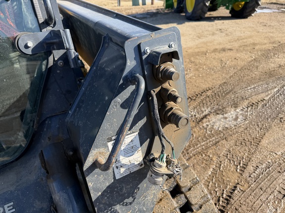 2023 John Deere 325G - Photo16