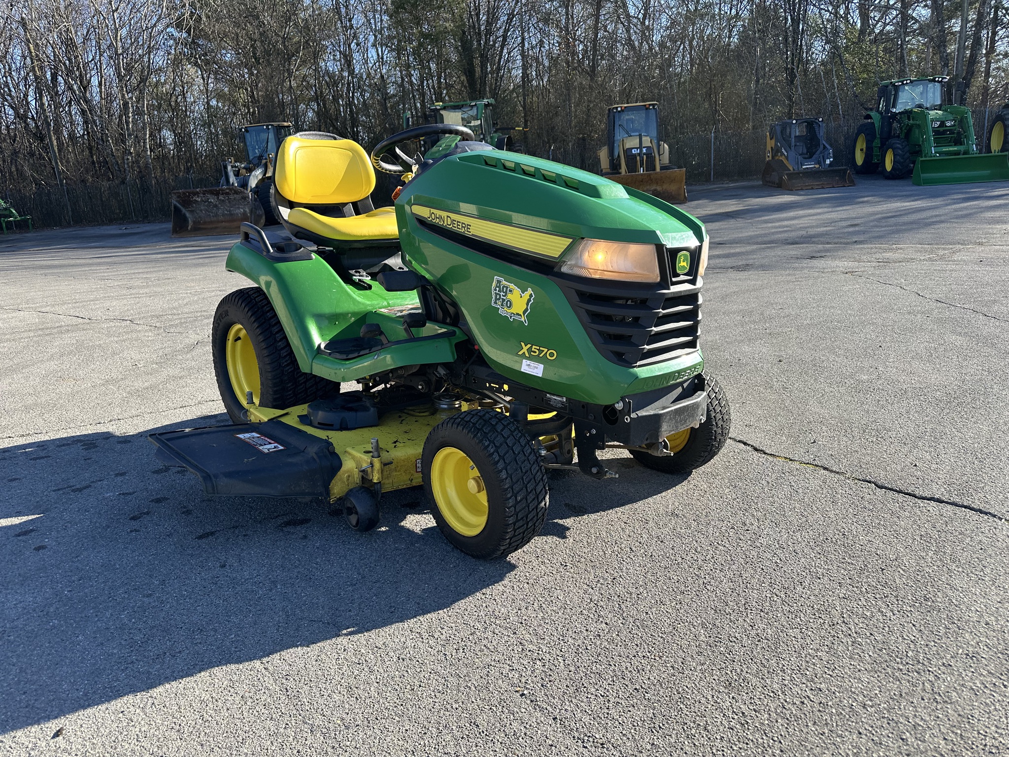 2020 John Deere X570 Image 1