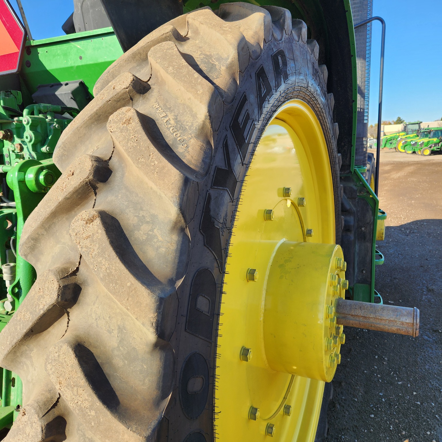 2015 John Deere 6150M Image 9