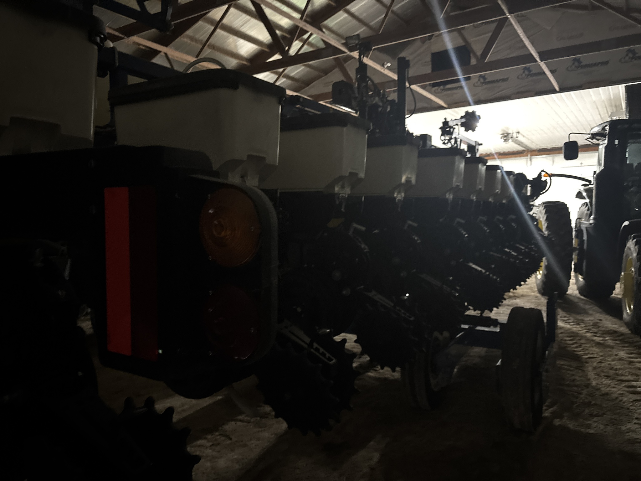 Used 2021 Kinze 3605 Planters: Drawn at Koenig Equipment in Oxford, OH - PhotoXL18