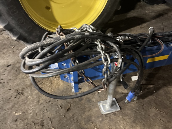 Used 2021 Kinze 3605 Planters: Drawn at Koenig Equipment in Oxford, OH - Photo21
