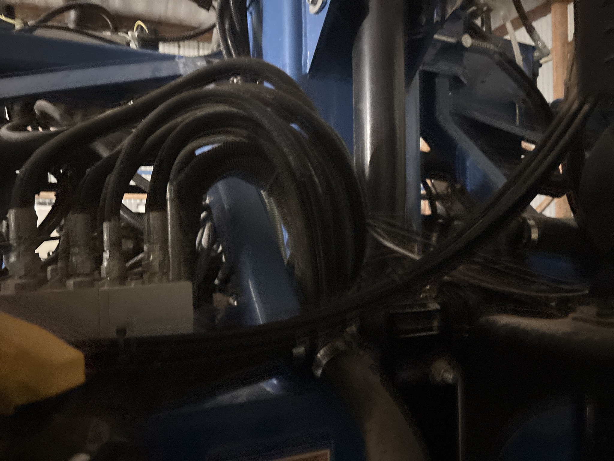 Used 2021 Kinze 3605 Planters: Drawn at Koenig Equipment in Oxford, OH - PhotoXL22