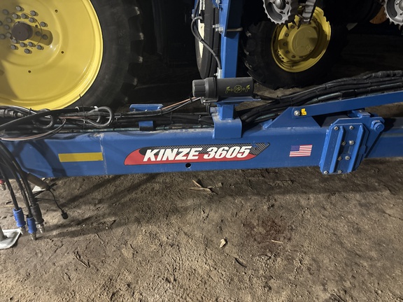 Used 2021 Kinze 3605 Planters: Drawn at Koenig Equipment in Oxford, OH - Photo26
