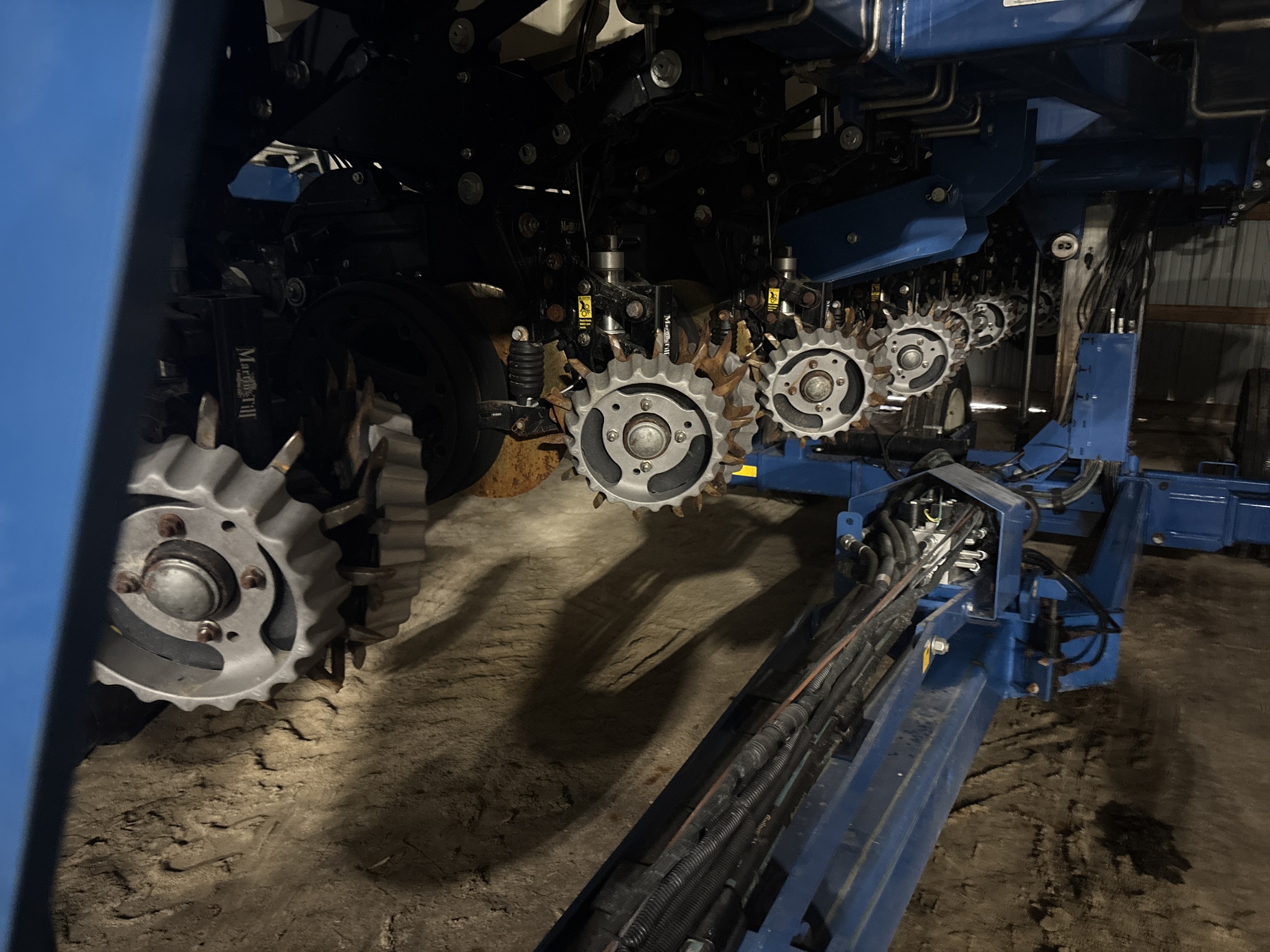 Used 2021 Kinze 3605 Planters: Drawn at Koenig Equipment in Oxford, OH - PhotoXL31