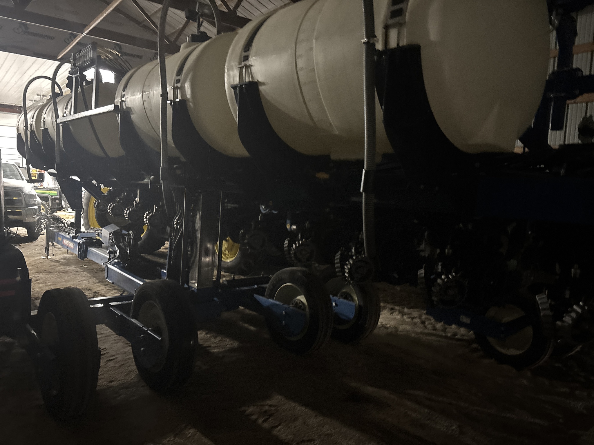Used 2021 Kinze 3605 Planters: Drawn at Koenig Equipment in Oxford, OH - PhotoXL32
