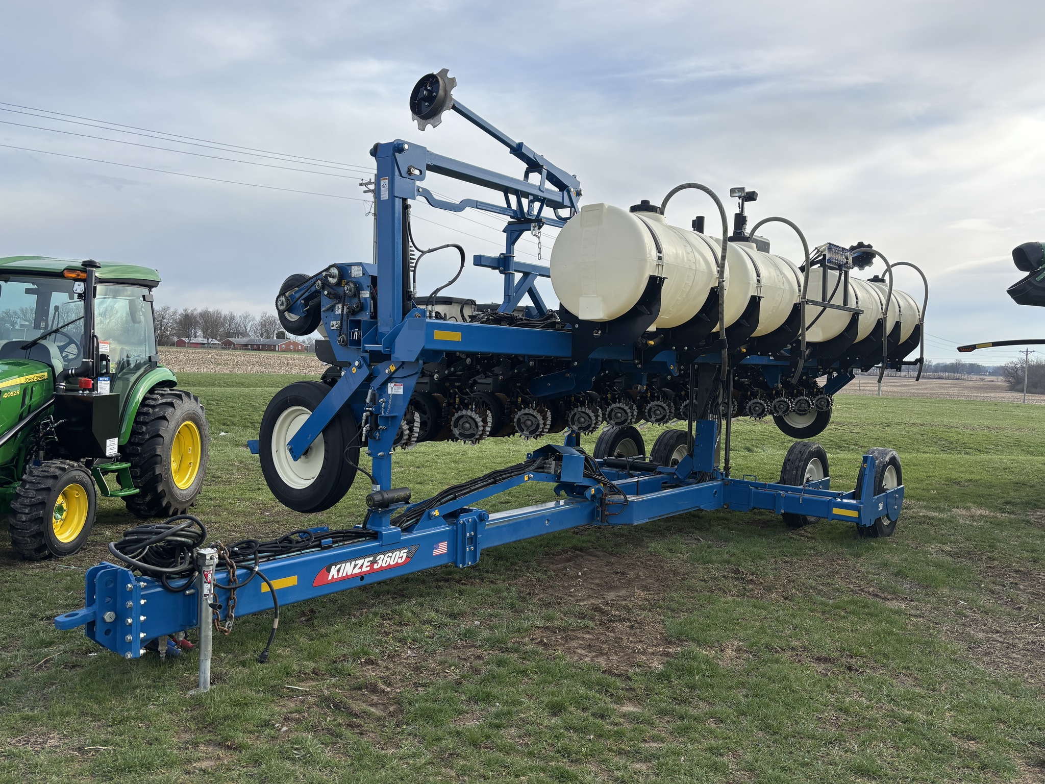 Used 2021 Kinze 3605 Planters: Drawn at Koenig Equipment in Oxford, OH - PhotoXL0
