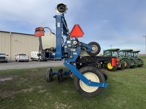 Used 2021 Kinze 3605 Planters: Drawn at Koenig Equipment in Oxford, OH - Photo3