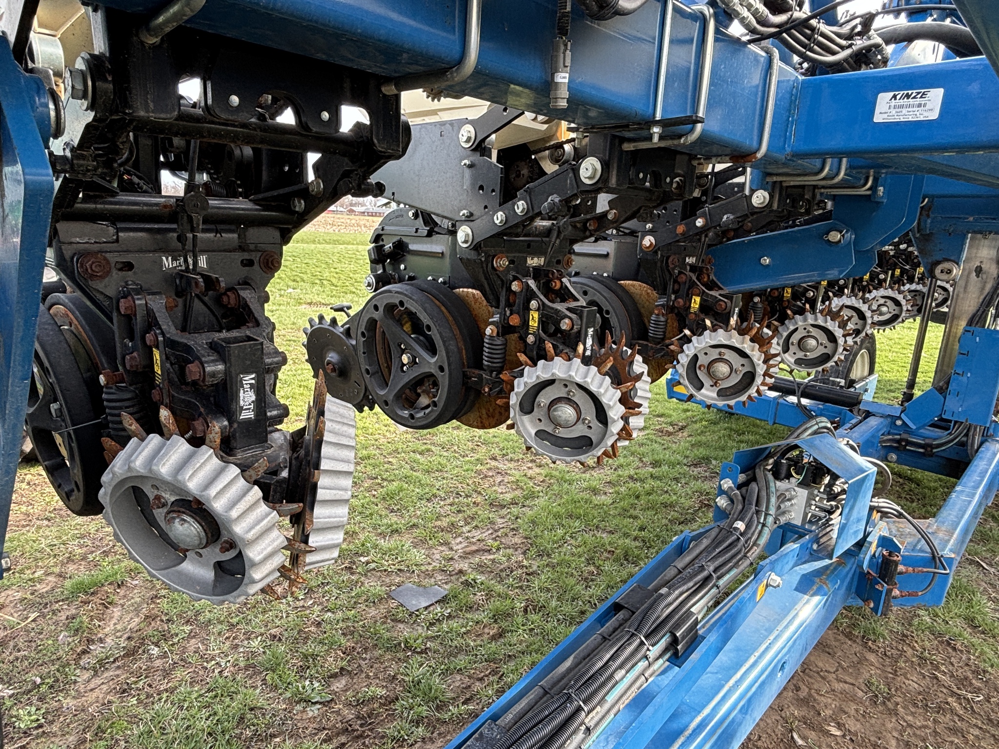 Used 2021 Kinze 3605 Planters: Drawn at Koenig Equipment in Oxford, OH - PhotoXL14