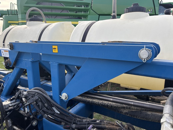 Used 2021 Kinze 3605 Planters: Drawn at Koenig Equipment in Oxford, OH - Photo20